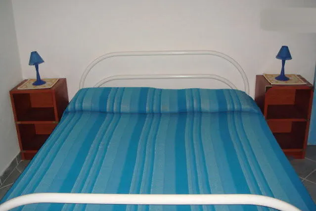 Апартаменты On The Beach La Rena Beddha